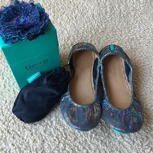 Magick Tieks with box, flower and bag
